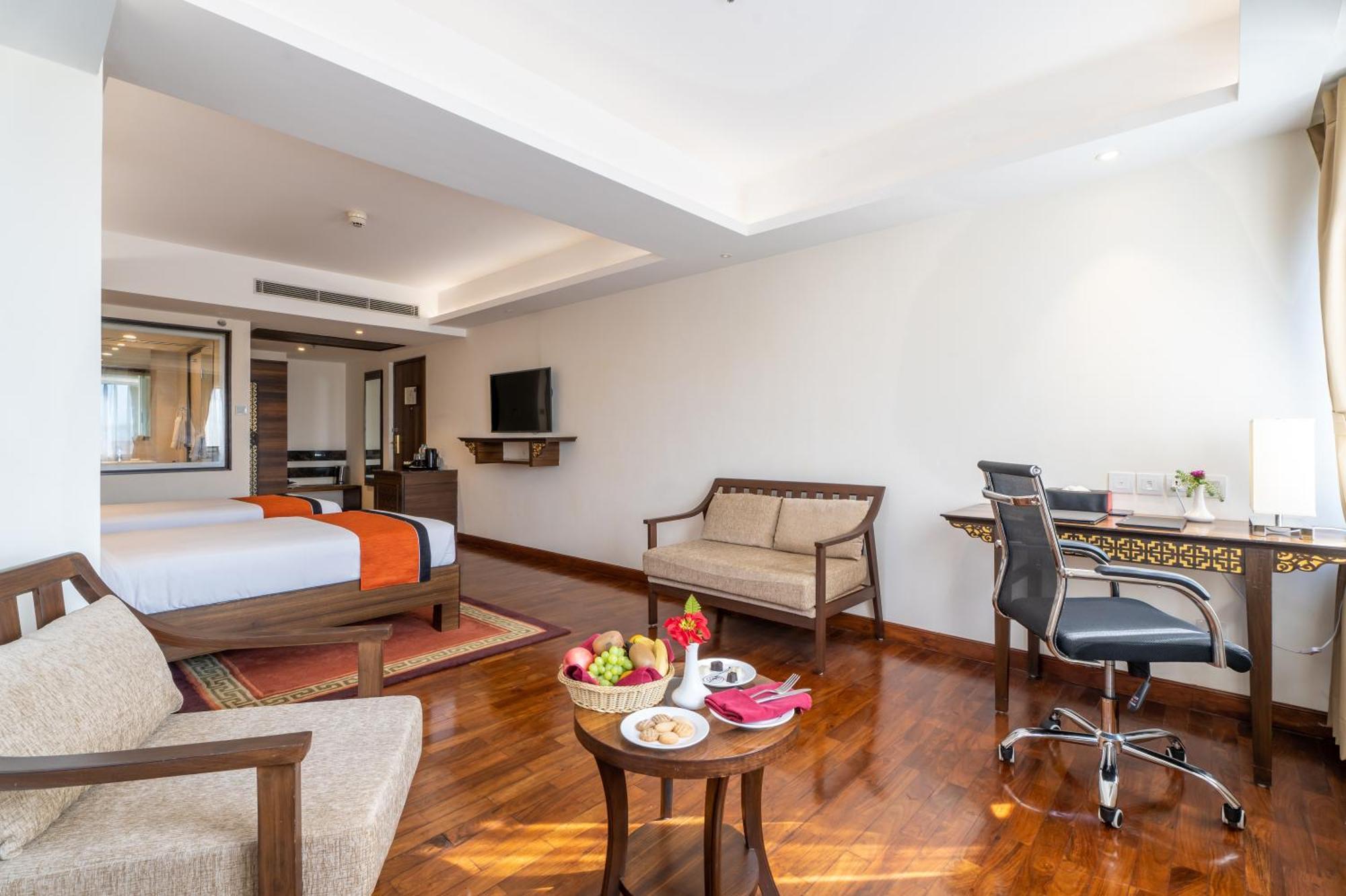 Hotel Ramada By Wyndham Kathmandu Dhumbarahi Extérieur photo