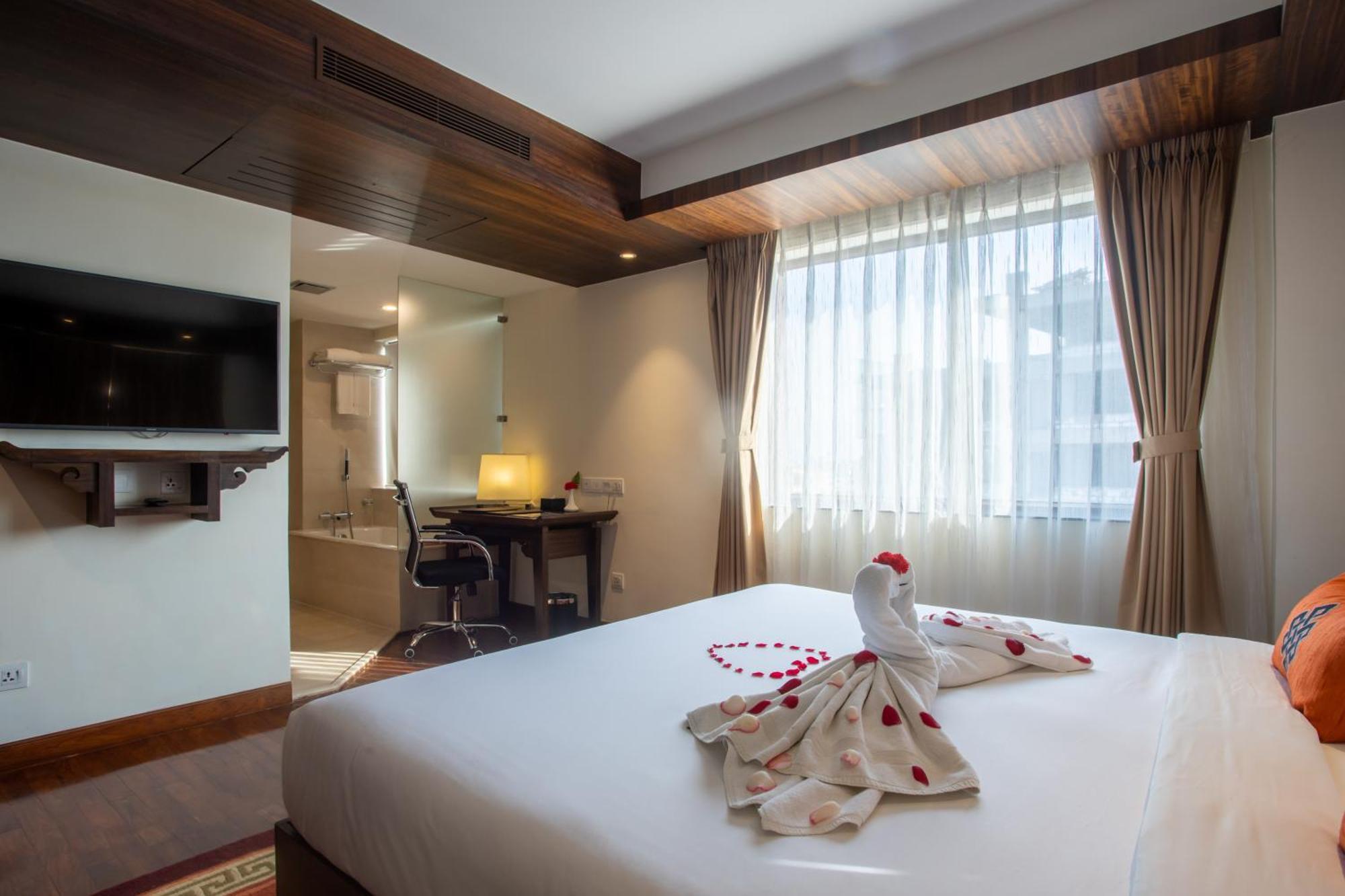 Hotel Ramada By Wyndham Kathmandu Dhumbarahi Extérieur photo