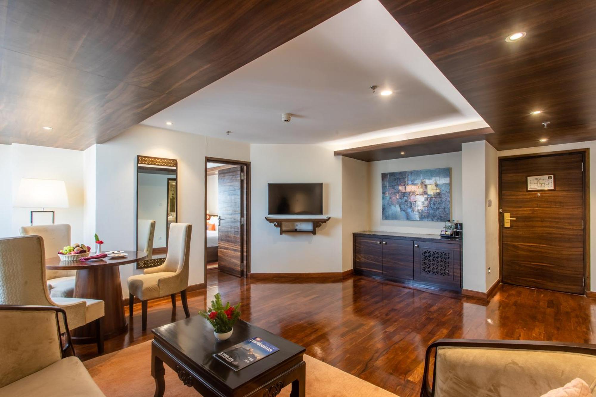 Hotel Ramada By Wyndham Kathmandu Dhumbarahi Extérieur photo