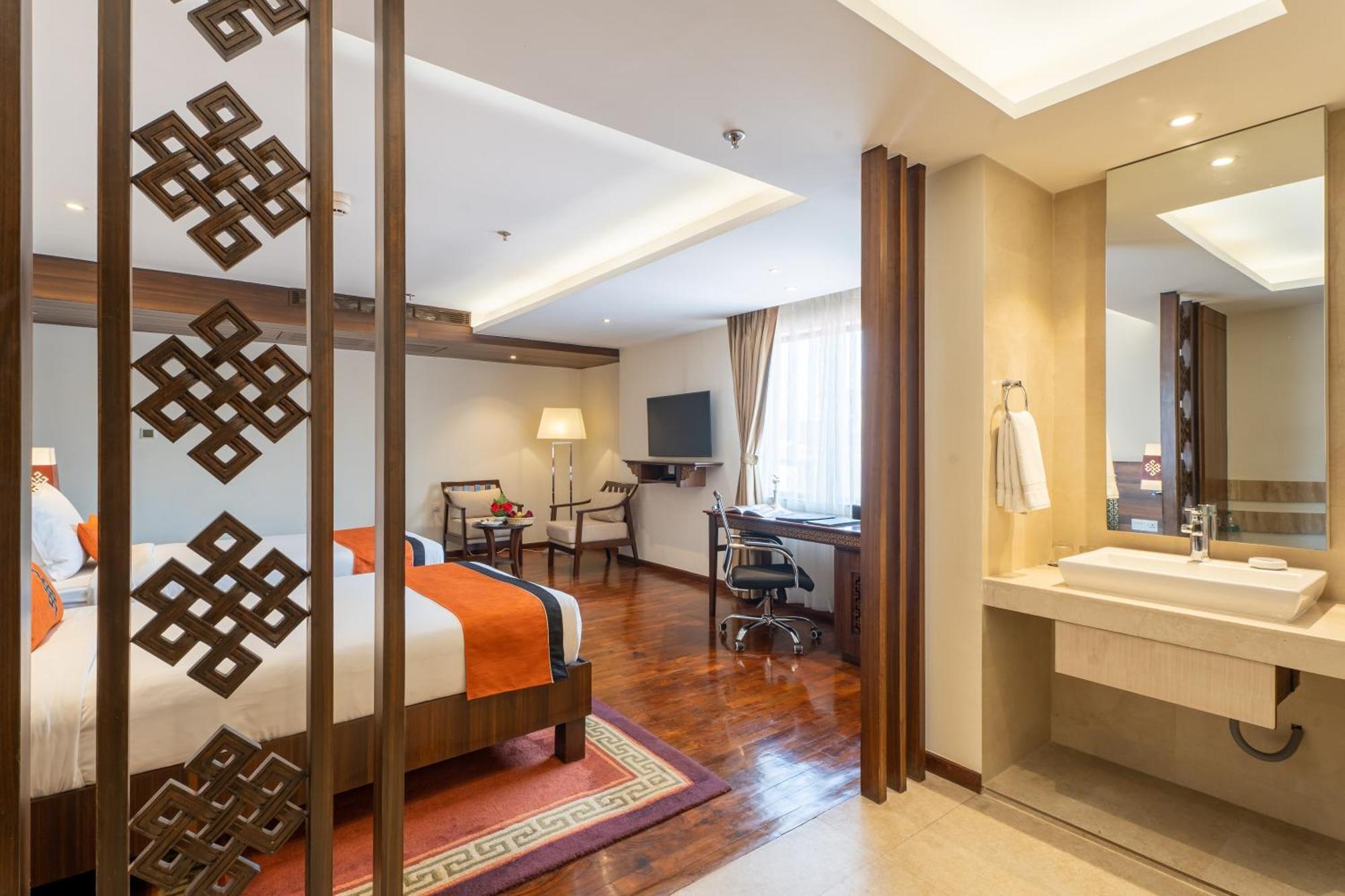 Hotel Ramada By Wyndham Kathmandu Dhumbarahi Extérieur photo
