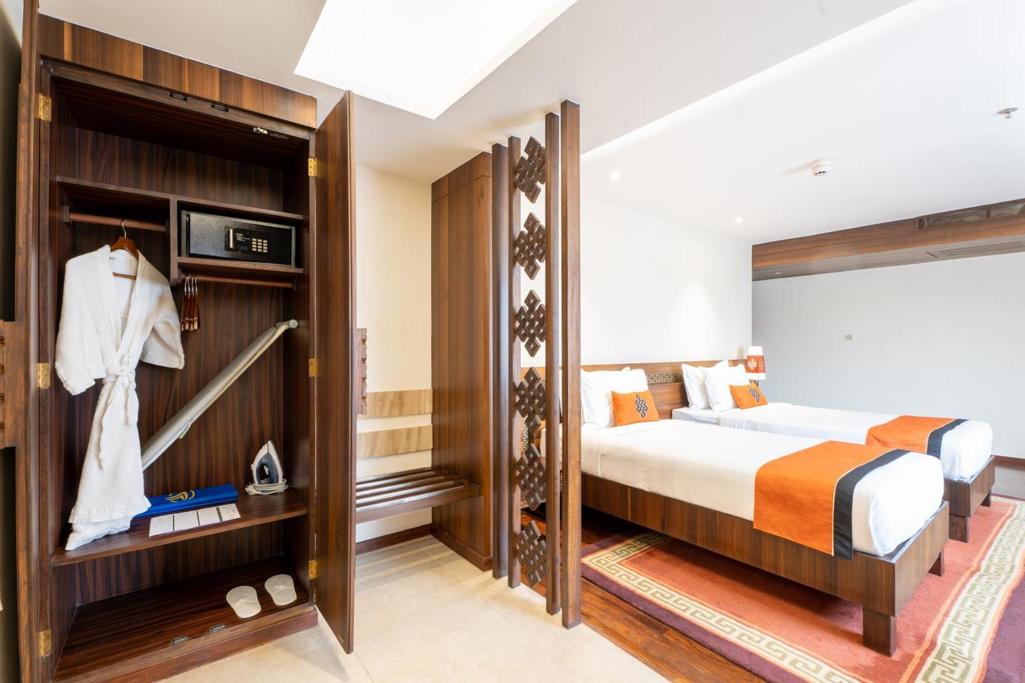 Hotel Ramada By Wyndham Kathmandu Dhumbarahi Extérieur photo